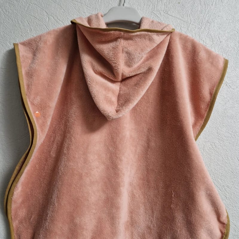 Poncho fille brodé — image 3