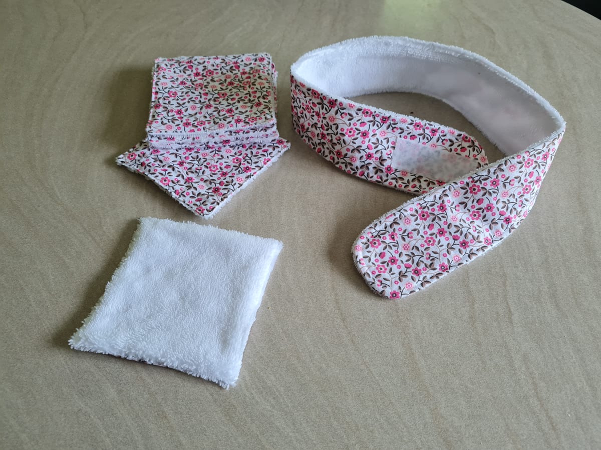 Ensemble bandeau et lingettes de soin