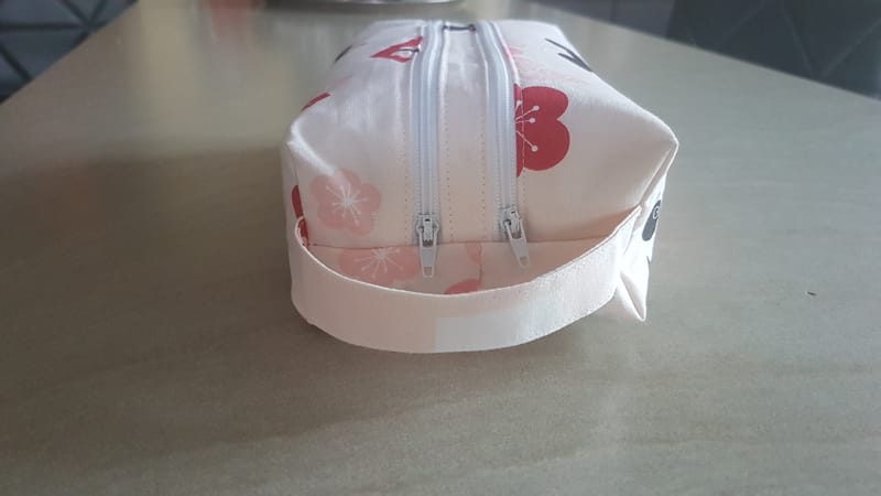Trousse de maquillage à deux zips — image 3